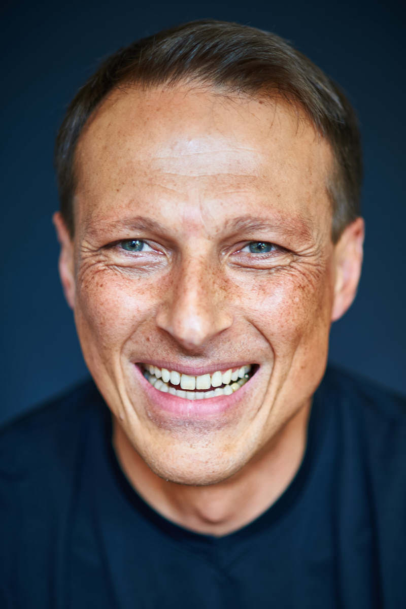 managerportrait-headshot-lacht